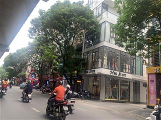 Chính chủ bán gấp nhà ngõ 68 xuân thủy 40m2, lô góc, ô tô tránh, kinh doanh, giá 12 tỷ.