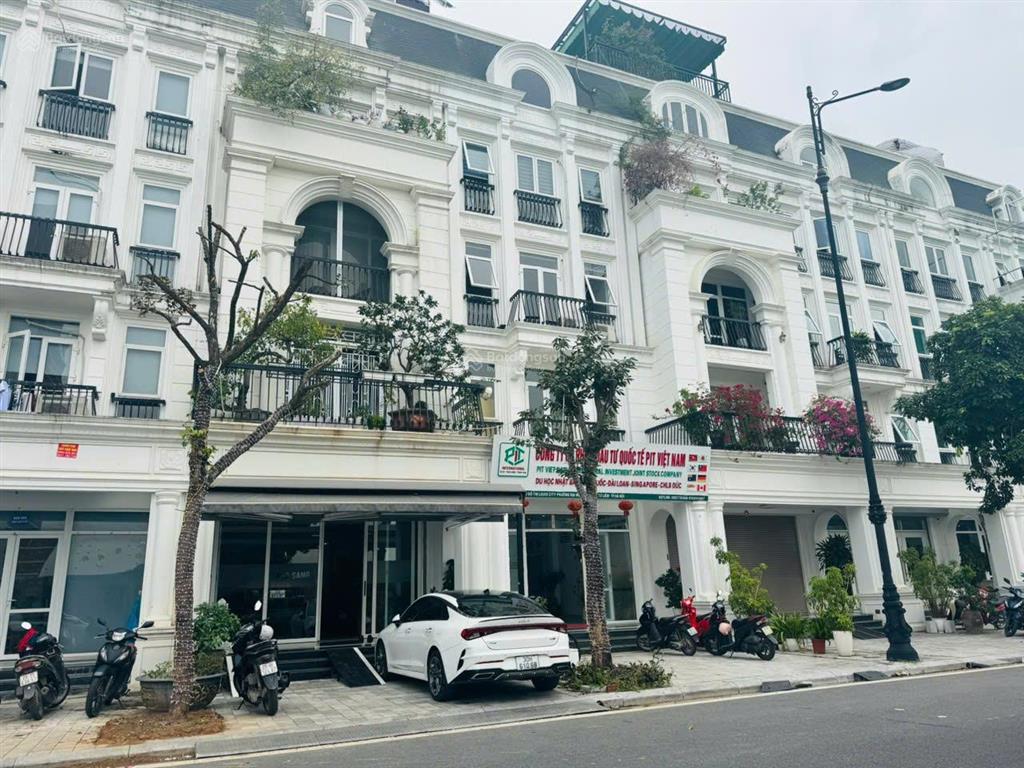 Chính chủ bán gấp nhà liền kề louis đại mỗ  lê quang đạo kéo dài  105m2, kinh doanh, giá 26 tỷ.