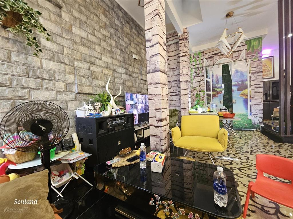 Bán nhà 4 tầng có căn hộ đang có thu nhập, mặt tiền đường nguyễn tuyển phường bình trưng tây quận 2