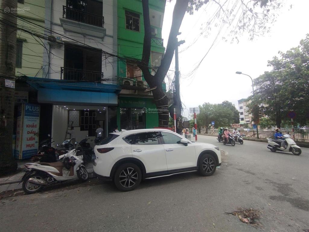 Bán nhà liền kề dt 51m2 4 tầng kđt định công, 2 mặt ngõ ô tô, vỉa hè rộng, kinh doanh