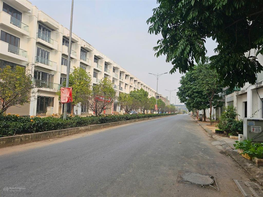Bán nhà xây thô 4 tầng, mặt phố tại trung tâm lõi tp vĩnh yên, vĩnh phúc, giá chỉ 4,25 tỷ, 100m2