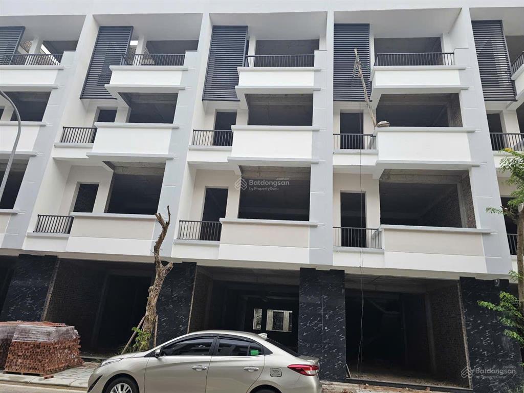 Bán nhà 4 tầng, 105m2, 6 tỷ mới xây thô chân tòa lafortuna, vĩnh yên, vĩnh phúc