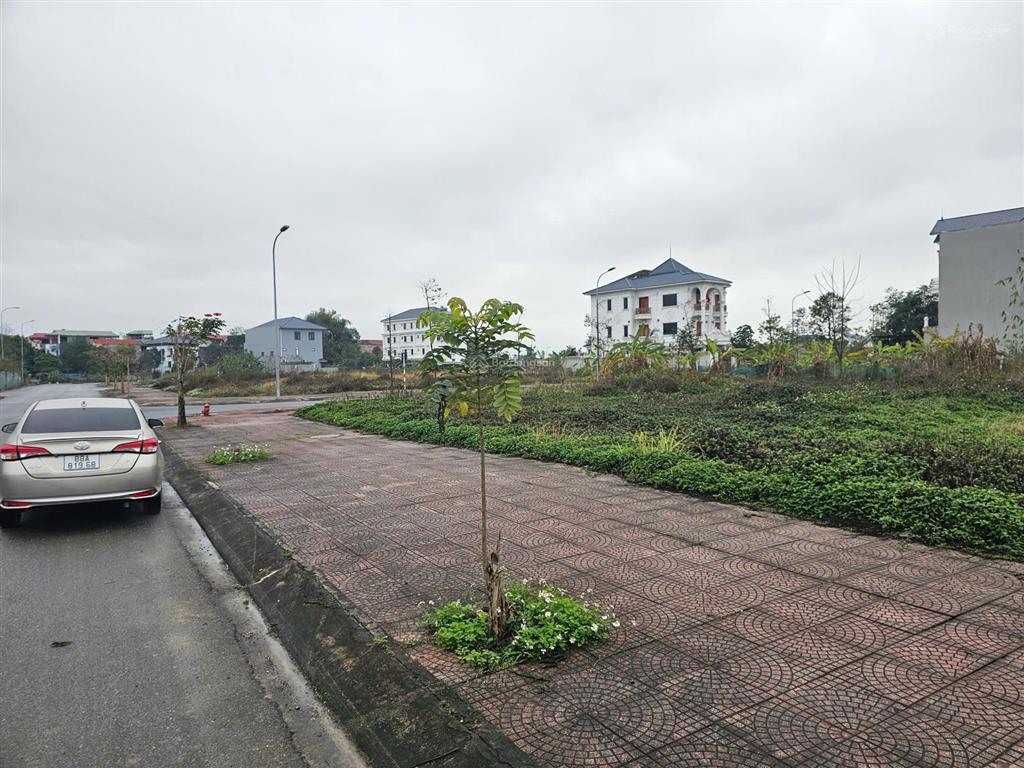 Bán biệt thư siêu vip kđt nam vĩnh yên, 348m2, đường 21m view siêu thị go! giá chỉ 27.5tr/m2