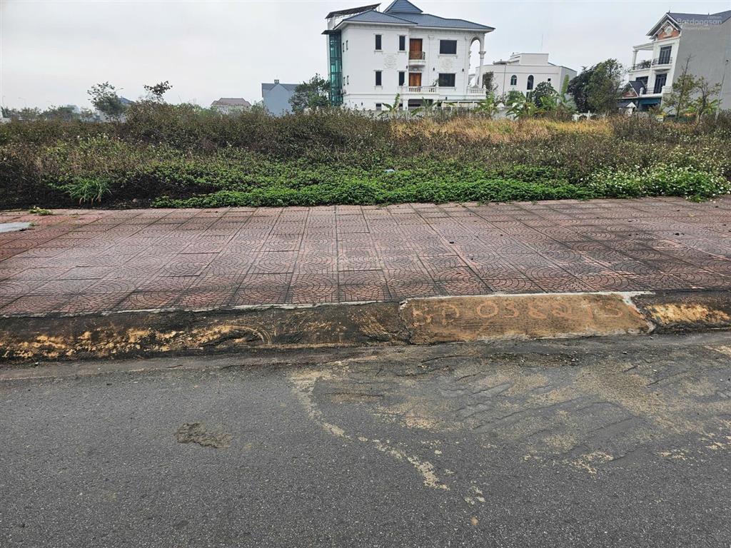 Bán biệt thư siêu vip kđt nam vĩnh yên, 348m2, đường 21m view siêu thị go! giá chỉ 27.5tr/m2