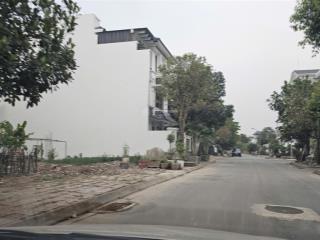 Bán đất bt 279m2 ô góc b2 đường đinh tiên hoàng, nam vĩnh yên, giá chỉ tốt, sẵn bìa