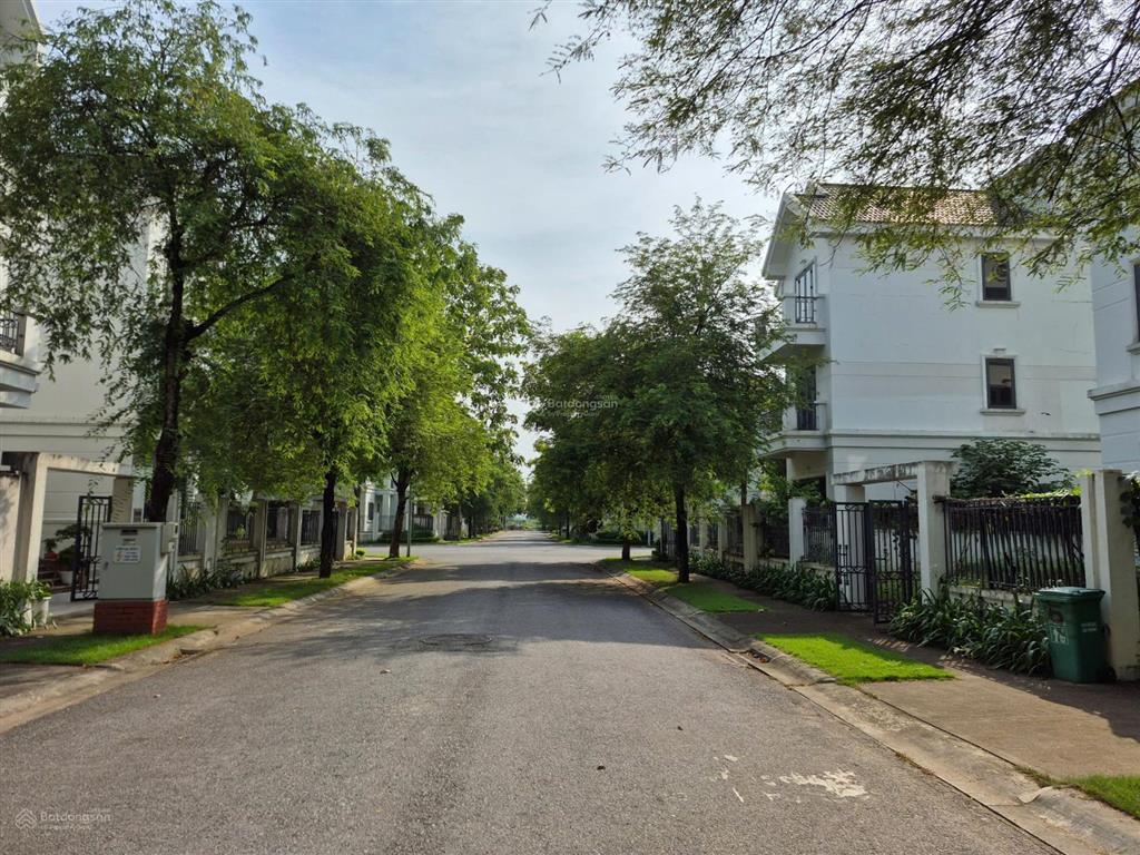 Bán biệt thự 3 tầng xây thô, tại times garden vĩnh yên, 12,6 tỷ, dt 289m2 view đẹp