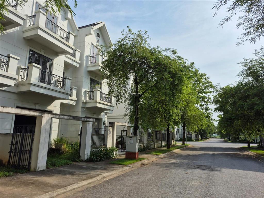 Bán biệt thự 3 tầng xây thô, tại times garden vĩnh yên, 12,6 tỷ, dt 289m2 view đẹp