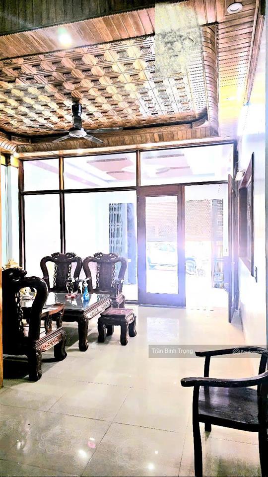 Bán nhà nghỉ 4,5 tầng 2 mặt thoáng 135m2 x 5,5m mặt tiền, giá tốt