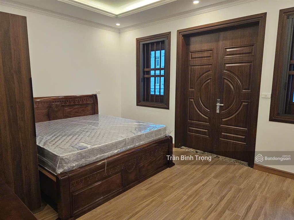 Cho thuê nhà xây mới 6 tầng liên bảo, 60 triệu, 15pn, 15wc, đẹp, full nội thất vip nhiều tiện ích