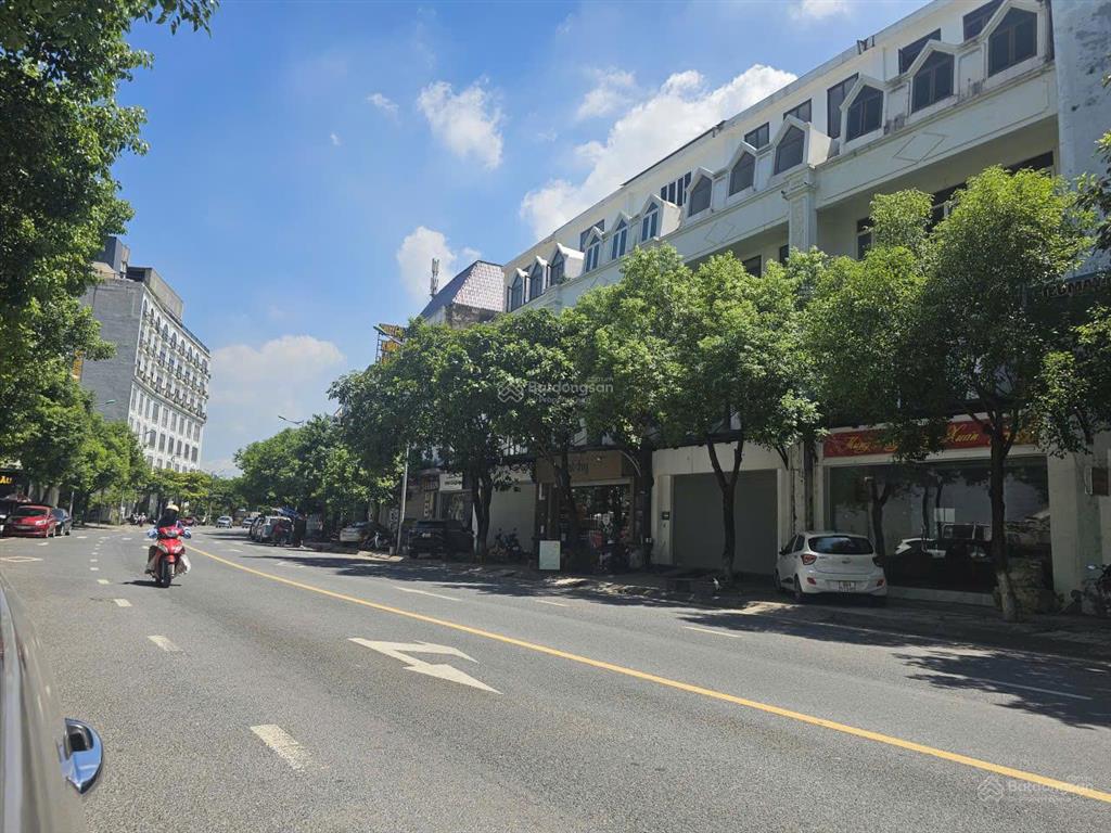 Cần bán nhà 120m2, 11, xx tỷ phố đường lý nam đế  kđt nam đầm vạc, vĩnh yên, phú thọ