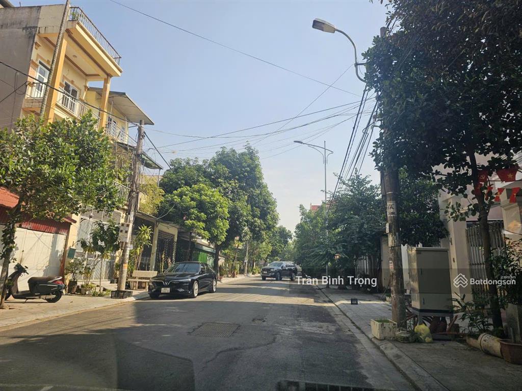 Bán gấp nhà 3 tầng lô góc băng 2 đường tôn đức thắng, 10,2 tỷ, 144m2, vĩnh yên, vĩnh phúc