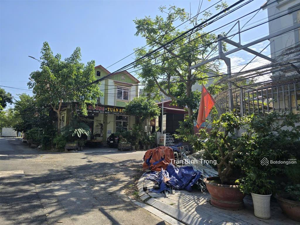 Bán gấp nhà 3 tầng lô góc băng 2 đường tôn đức thắng, 10,2 tỷ, 144m2, vĩnh yên, vĩnh phúc