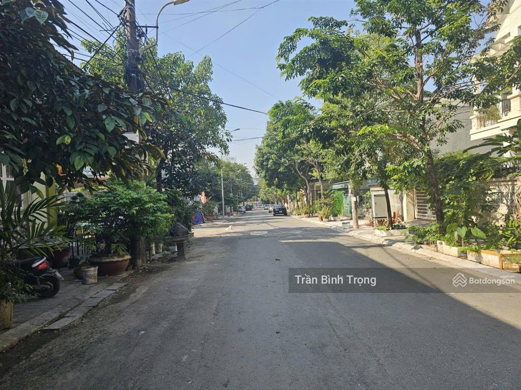 Bán gấp nhà 3 tầng lô góc băng 2 đường tôn đức thắng, 10,2 tỷ, 144m2, vĩnh yên, vĩnh phúc