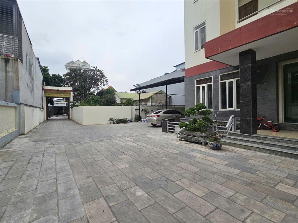 Thuê khách sạn 30 ngủ full nội thất, view thoáng, giá 100tr/tháng tại trung tâm tp. vĩnh yên