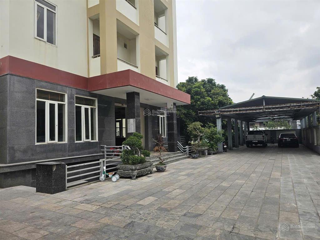 Thuê khách sạn 30 ngủ full nội thất, view thoáng, giá 100tr/tháng tại trung tâm tp. vĩnh yên