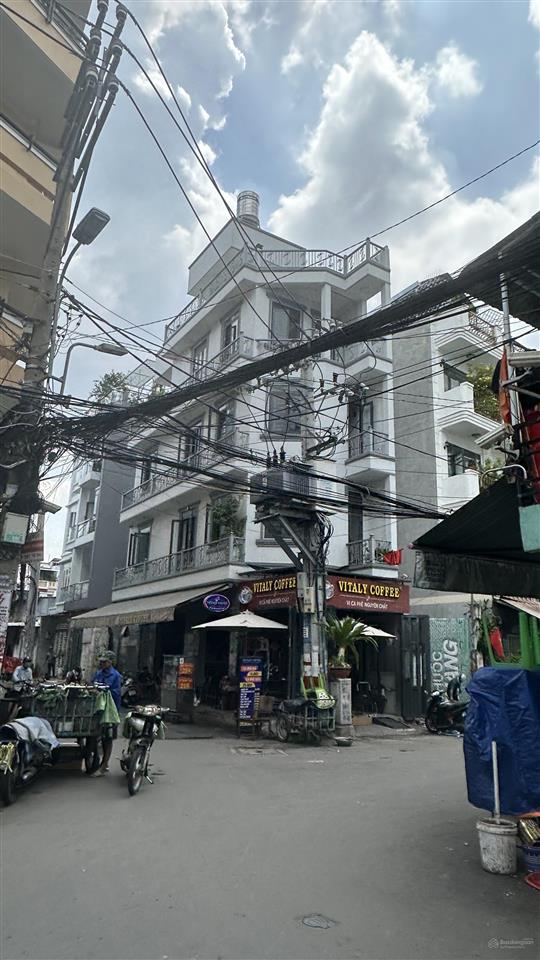 Bán nhà 2 mặt tiền hẻm xe tải vị trí đẹp nhất khu. giá 18,3 tỷ