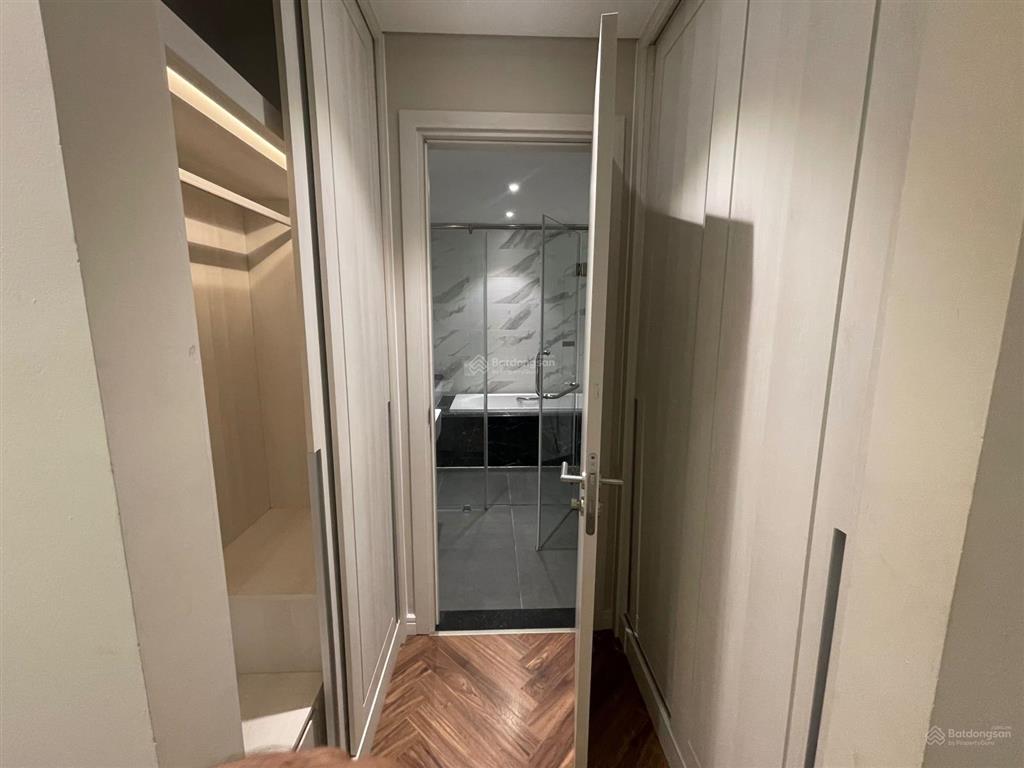 Cắt lỗ! chính chủ cần bán gấp căn hộ 3 ngủ full đồ đẹp ở chung cư king palace 108 nguyễn trãi