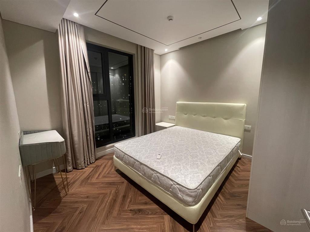 Cắt lỗ! chính chủ cần bán gấp căn hộ 3 ngủ full đồ đẹp ở chung cư king palace 108 nguyễn trãi