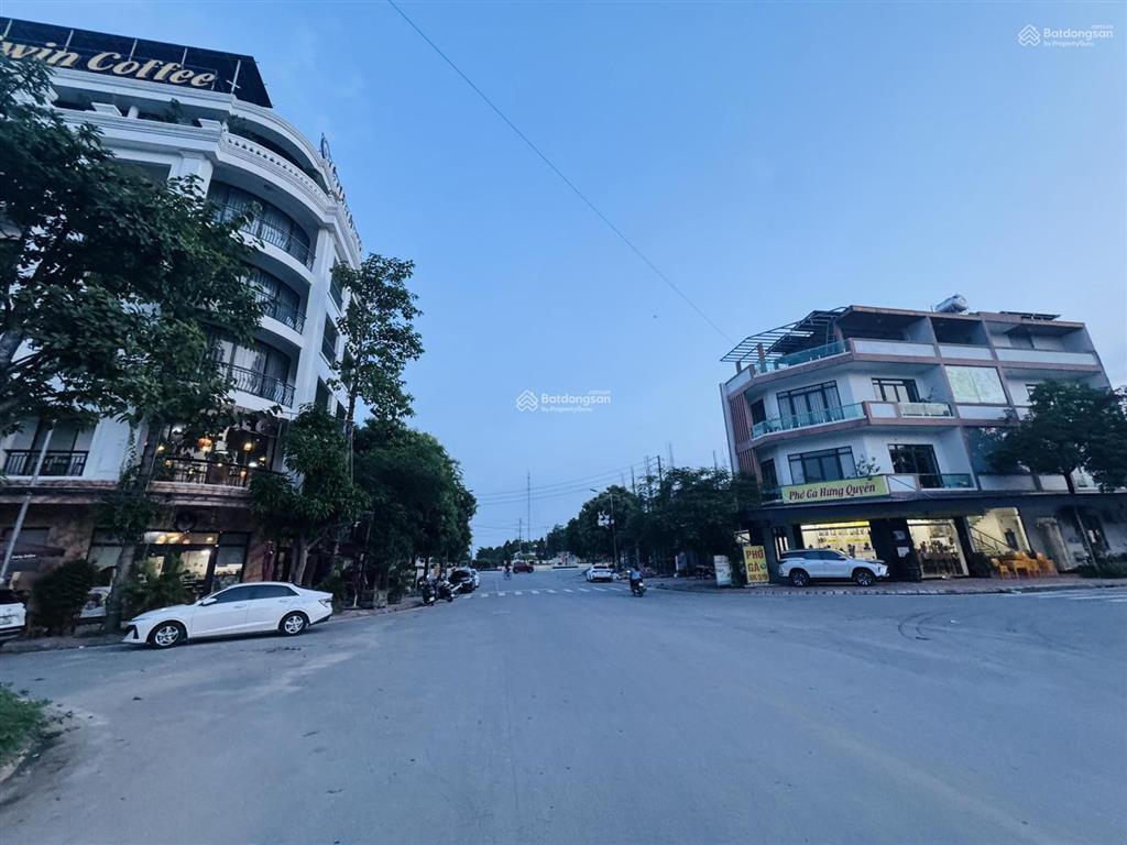 Chính chủ bán các lô đất sổ đỏ đường rộng tọa lạc tại thị trấn nham biền giá rẻ nhất thị trường