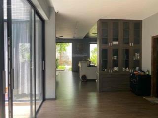 Cắt lỗ villa 2t 302.1m2 mt 8.55m full nội thất kiên cố khu phố tây at cách biển 300m dòng tiền 80tr