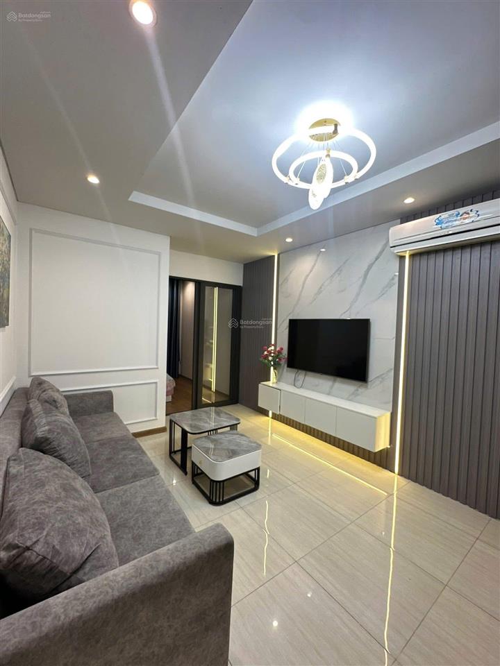 Cần bán 1 phòng ngủ to hướng đông nam nội thất mới