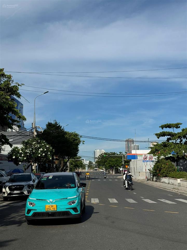 Tòa căn hộ 4t 21 phan thành tài view sông hàn, gồm 7 căn hộ và 1 mb cho thuê, dòng tiền net 65tr/th