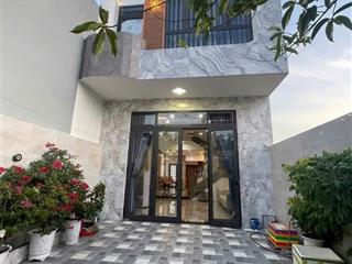 Bán nhà 3 tầng mặt tiền hoà minh 19