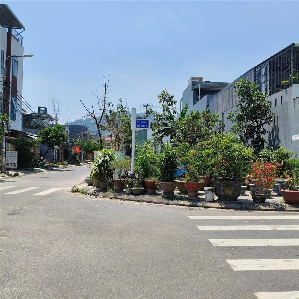 Lô góc 2 mặt tiền đà sơn 4 và đà sơn 5 gần đh duy tân