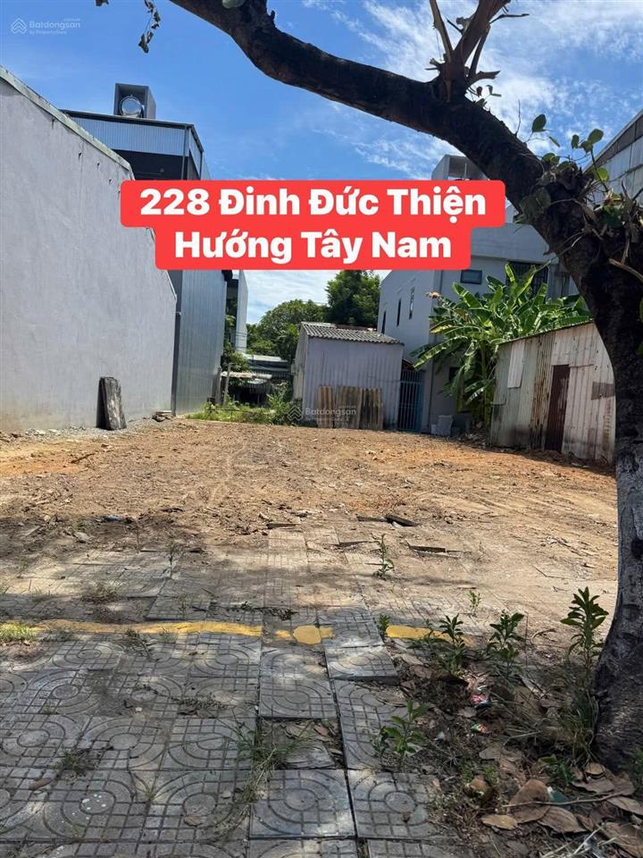 Còn 1 lô đường 7m5 ngang 5m gần biển