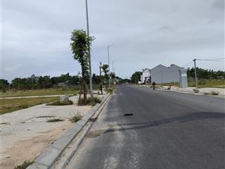 Nhà mới cho thuê hai tầng ngay trung tâm 350m2