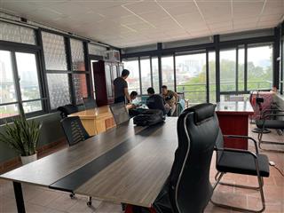 Cho thuê sàn văn phòng tại 133 tây sơn, đống đa 60m2, 90m2 có thang máy.  0586 912 ***