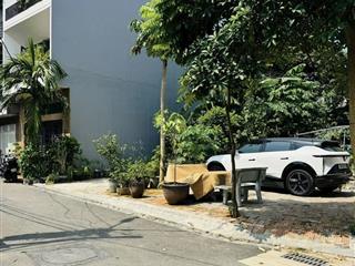 Bán đất đường 17m ngọc thụy bồ đề, dt 178m, mt11m, giá đầu tư, kinh doanh 199 triệu/m2,0962 015 ***