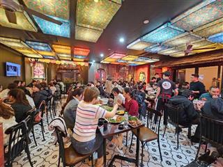 Cho thuê 230m² đội cấn thông sàn, mặt tiền 10m, phù hợp ngân hàng, vp, showroom,cafe..giá mềm.