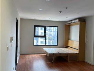 Chính chủ bán căn chung cư vinhomes smart city tòa i4, studio 32m2 giá 2tỷ5
