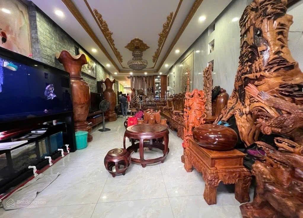 Nhà ngộp hxh ngang 4.5m 183m2 4 lầu nguyễn văn khối tặng nt xịn gần trường c3 12.8 tỷ. 0902 675 ***