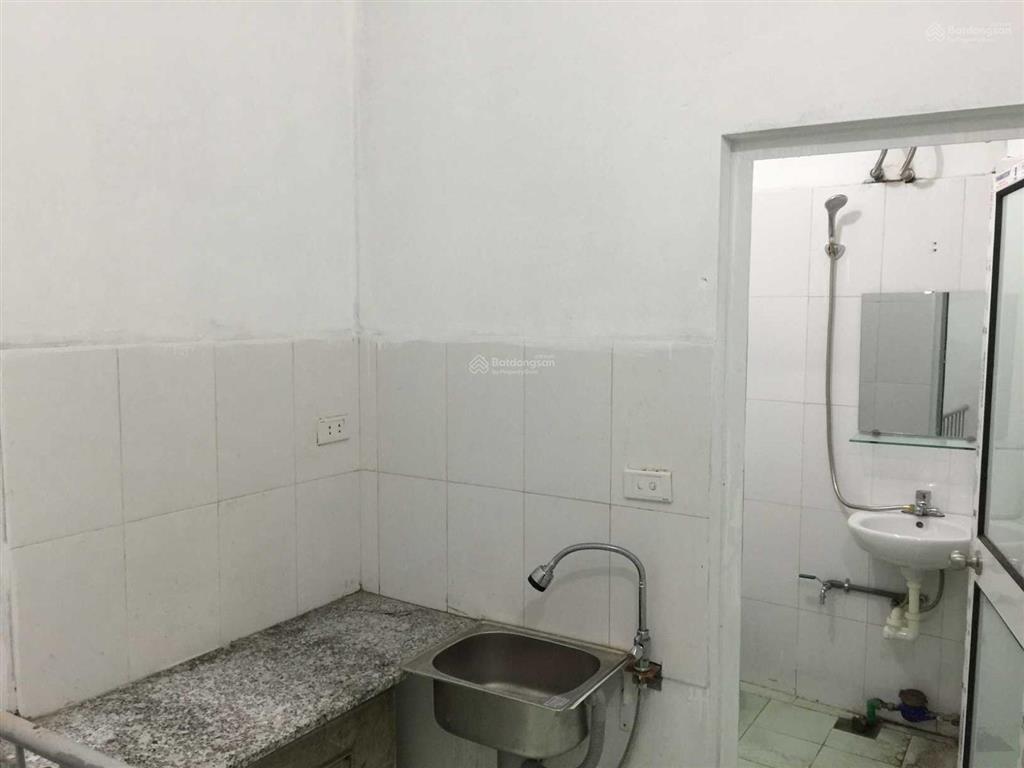 Cho thuê phòng điều hòa, nl gần cv thống nhất giá 3,5tr số b11 khu tt hồ ba mẫu 0913 345 ***