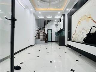 Bán nhanh siêu phẩm nhà xuân đỉnh 5 tầng x 32m2, ngõ nông, ô tô gần, nhỉnh 7 tỷ