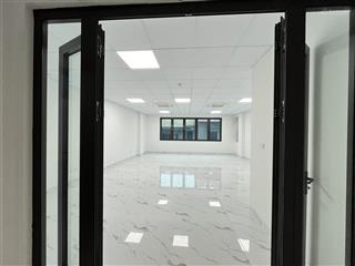 Cho thuê văn phòng nguyễn xiển, diện tích 80 m2, văn phòng mới đẹp, giá chỉ 12 tr/tháng