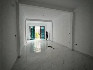 Cho thuê văn phòng tại mỗ lao hà đông, 65m2/tầng, sàn thông