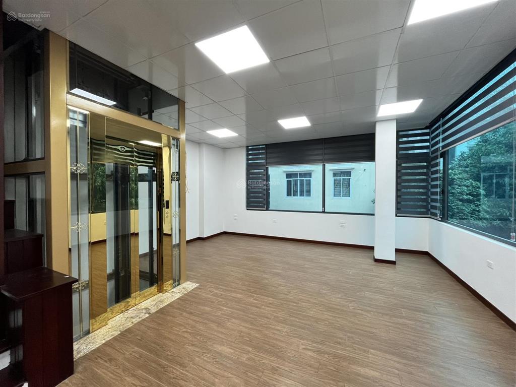Cho thuê sàn văn phòng 85m2/tầng tại mỗ lao  thanh bình lô góc 3 mặt thoáng đẹp, nhiều ánh sáng
