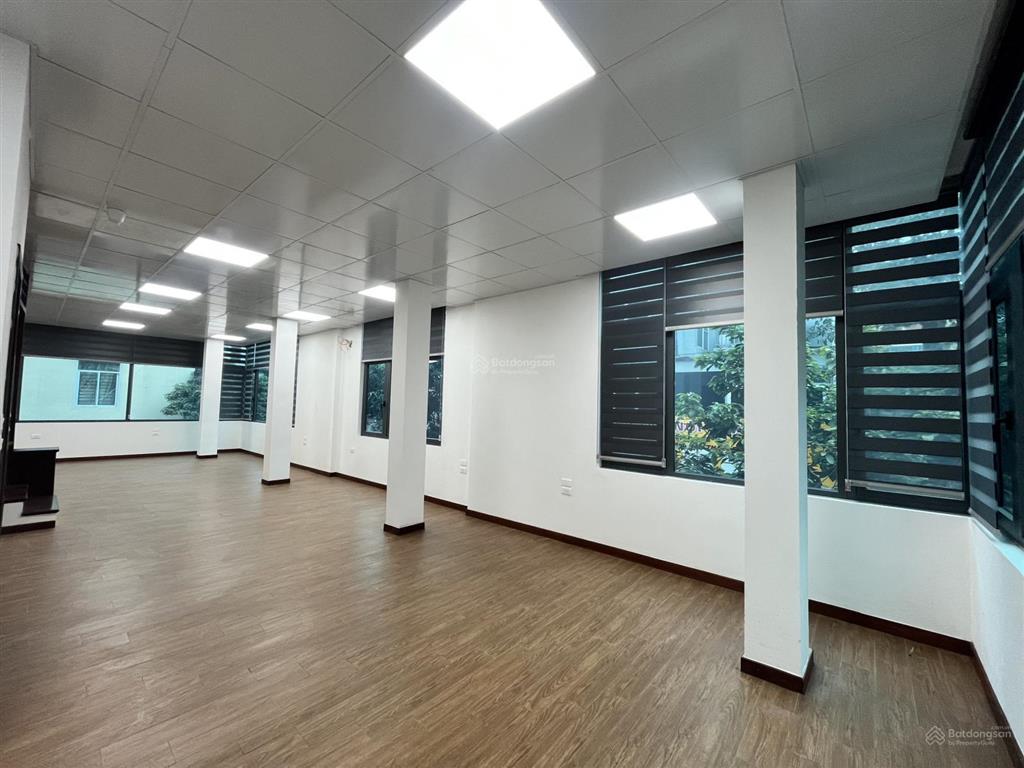 Cho thuê sàn văn phòng 85m2/tầng tại mỗ lao  thanh bình lô góc 3 mặt thoáng đẹp, nhiều ánh sáng