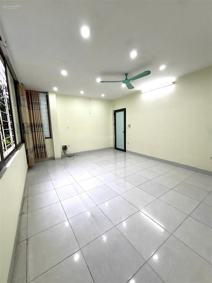 Cho thuê văn phòng tại mỗ lao vũ trọng khánh, diện tích 30 m2, phù hợp văn phòng, kdol