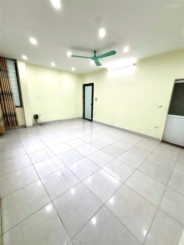 Cho thuê văn phòng tại mỗ lao vũ trọng khánh, diện tích 30 m2, phù hợp văn phòng, kdol