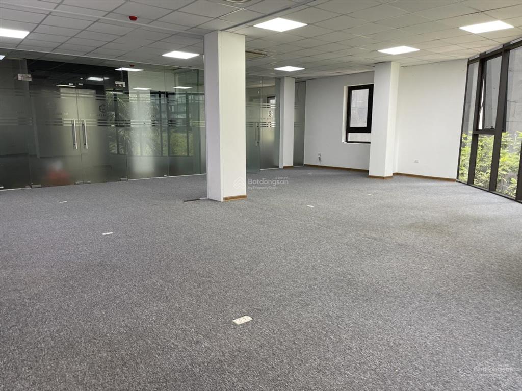 Chính chủ cho thuê văn phòng 120m2 giá rẻ, số 1/23 lê văn lương, thanh xuân, hà nội