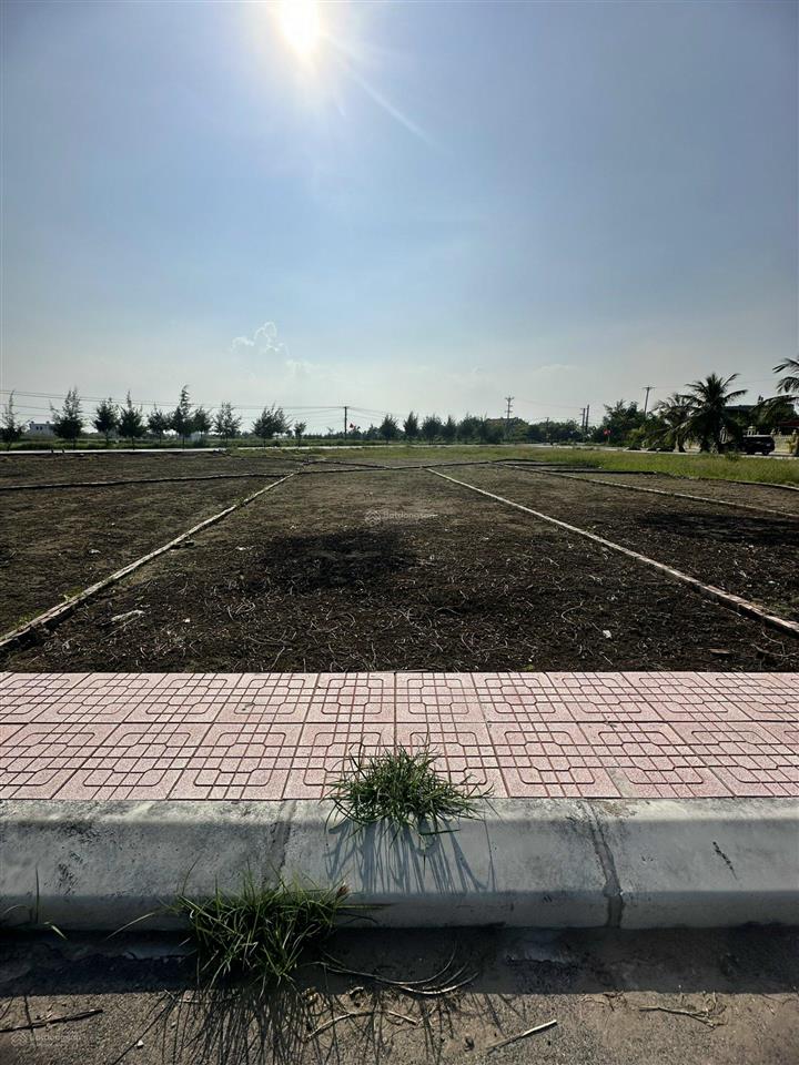 Chính chủ tôi cần bán 6 lô đất kcn vsip hải long giai đoạn 1 sẵn sổsát vách cổng kcn giao long