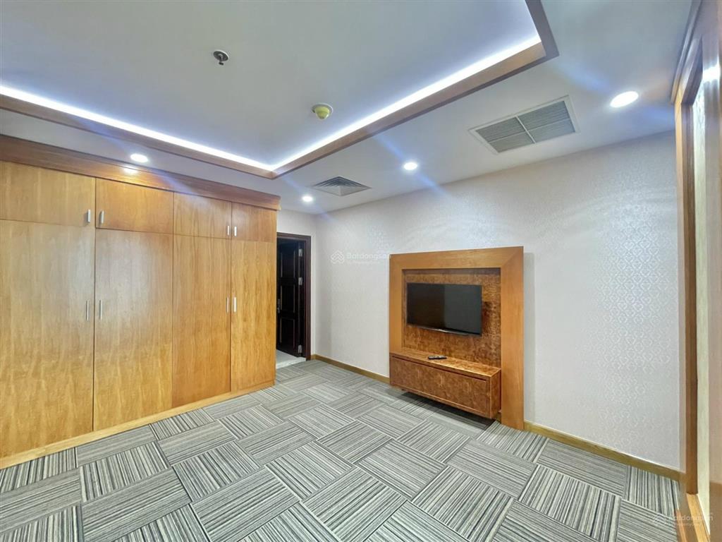 Trực tiếp cđt cho thuê văn phòng nam trung yên tòa nhà chuyên nghiệp diện tích từ 100m2,200m2,300m2