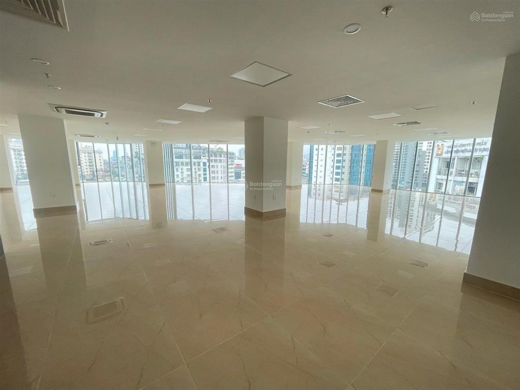Trực tiếp chủ đầu tư cho thuê văn phòng tòa building phố trần thái tông giá siêu ưu đãi cho khách