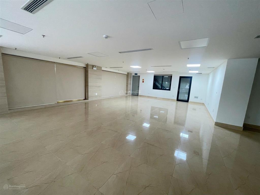 Trực tiếp chủ đầu tư cho thuê văn phòng tòa building phố trần thái tông giá siêu ưu đãi cho khách