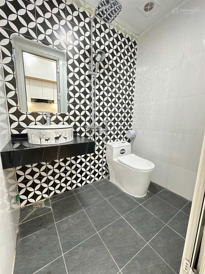 Chính chủ cần bán căn hộ vp6 linh đàm, 61,5m2, 2 phòng ngủ, nội thất full đồ