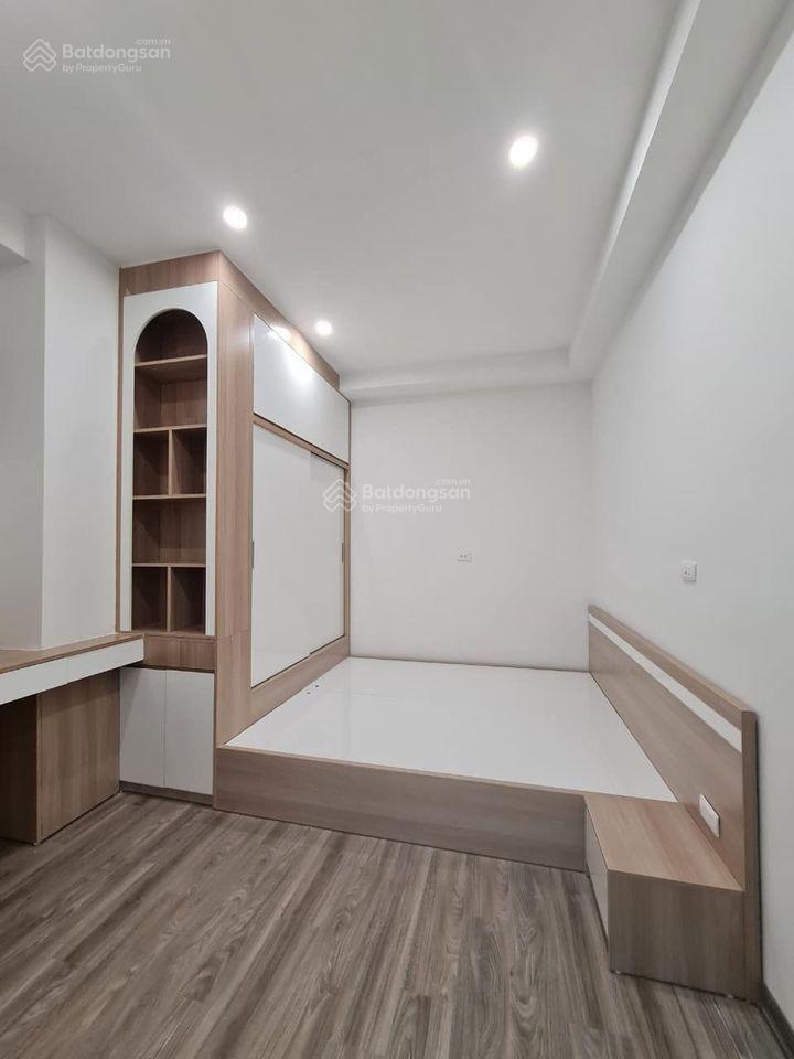 Siêu rẻ! tôi chính chủ cần bán căn 2 ngủ 50m2 ngủ vp6 linh đàm view hồ  0338 739 ***